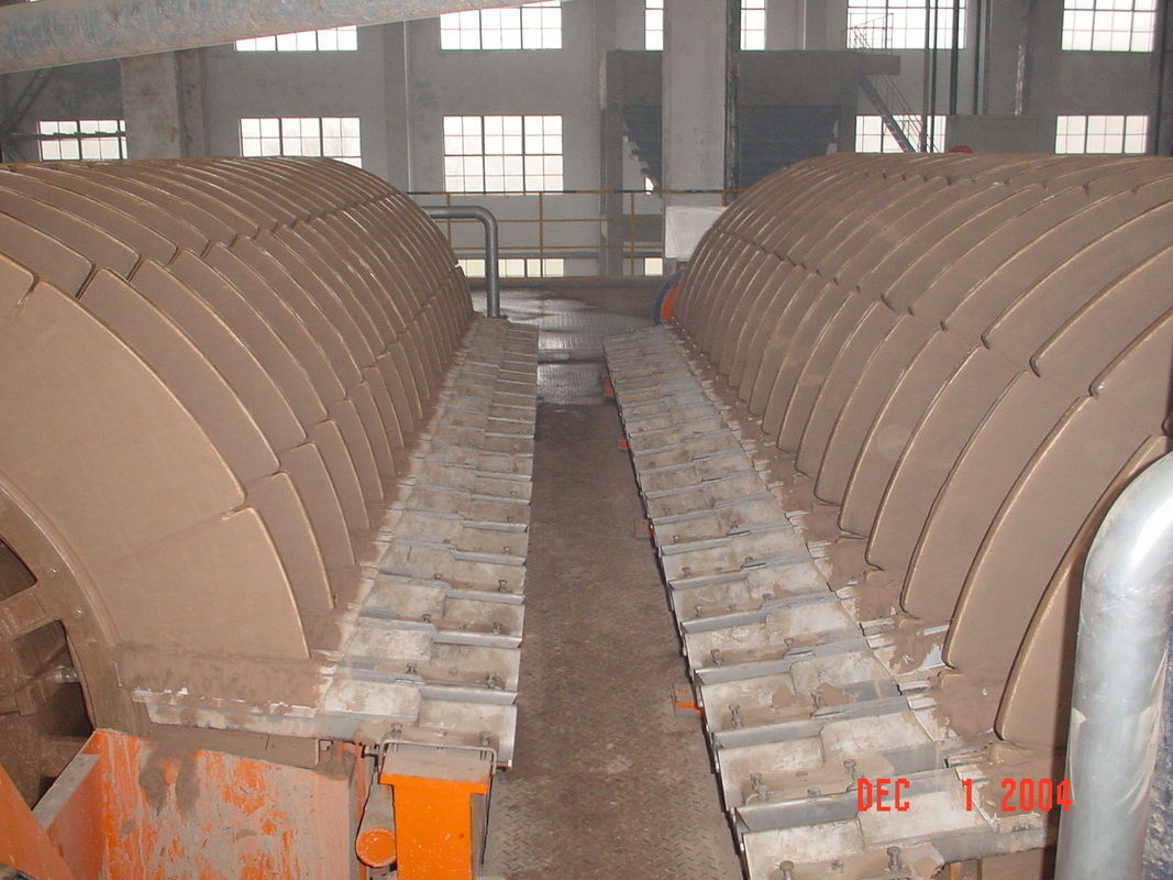 Iron Ore Ceramic Disc Filter , Rotary Disk Filter Easy Operation Electric Control System